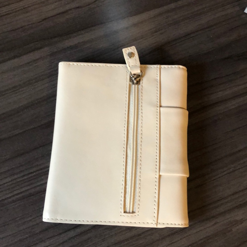 Red Envelope Wallet - Picture 2 of 6